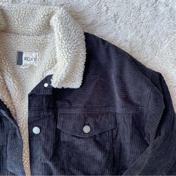 Roxy Black Corduroy Trucker Jacket - Picture 2 of 8